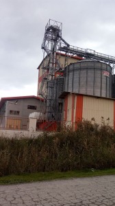 خوراک دام و طیور مینو صباح